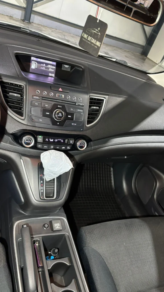 Detailing Interior