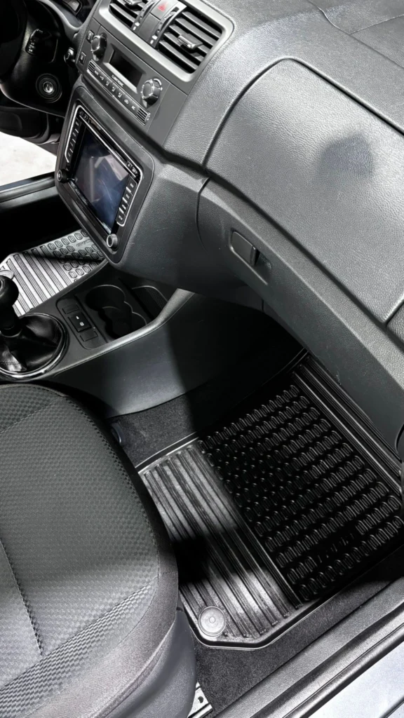 Detailing Interior